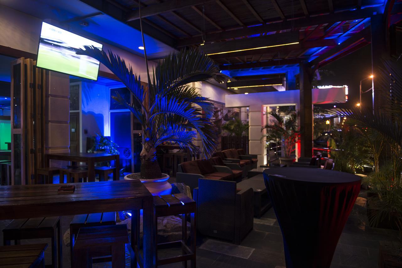 פרמריבו Hotel Elegance Nv מראה חיצוני תמונה