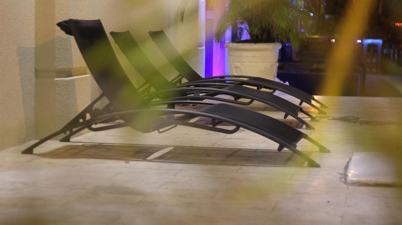 פרמריבו Hotel Elegance Nv מראה חיצוני תמונה