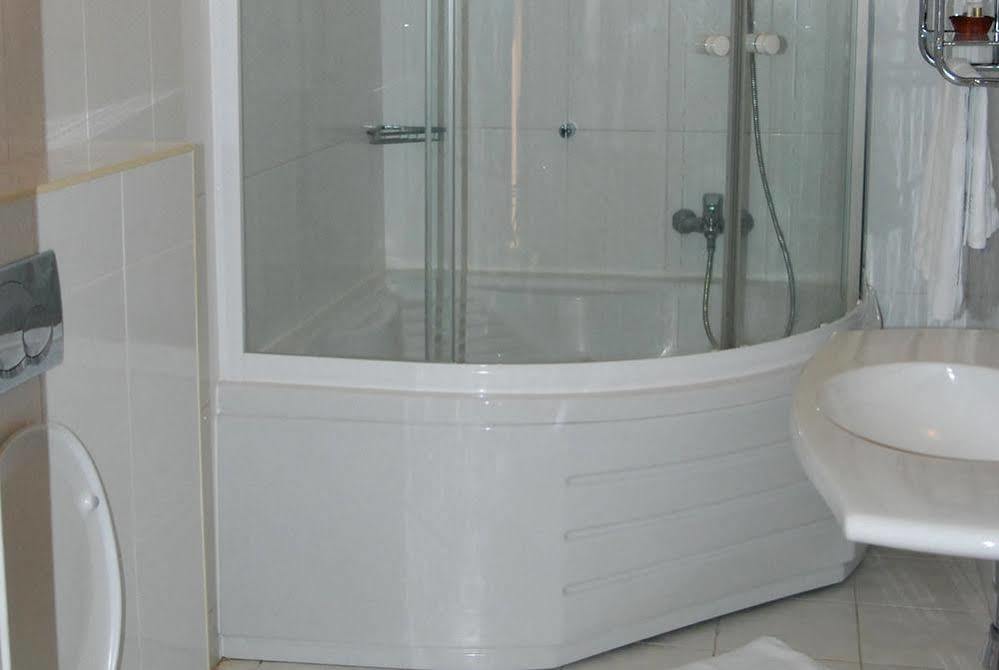 פרמריבו Hotel Elegance Nv מראה חיצוני תמונה