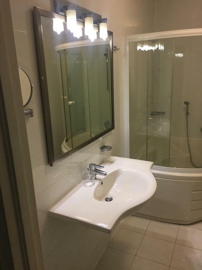 פרמריבו Hotel Elegance Nv מראה חיצוני תמונה