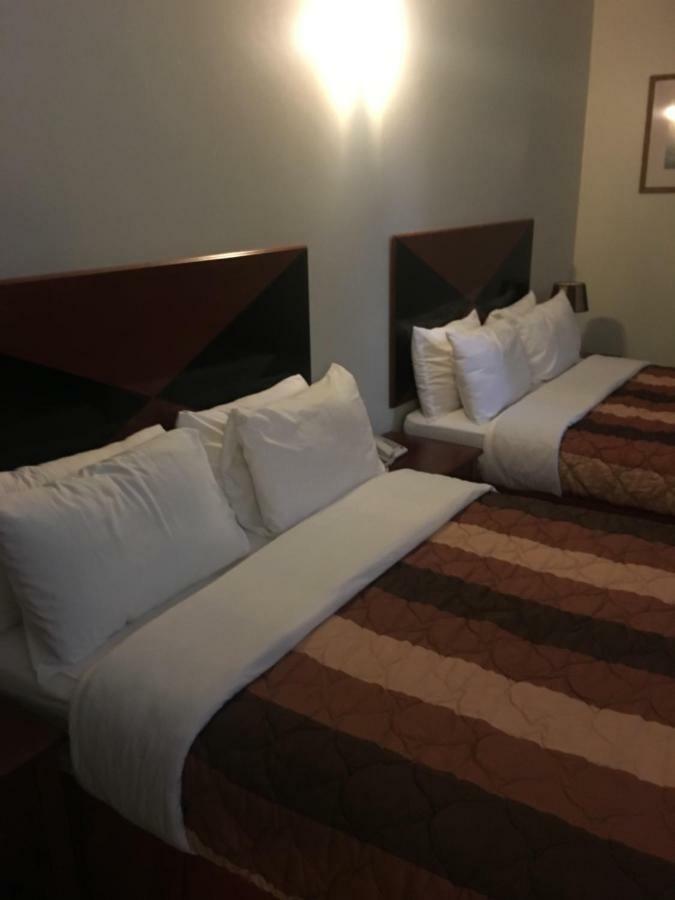 פרמריבו Hotel Elegance Nv מראה חיצוני תמונה